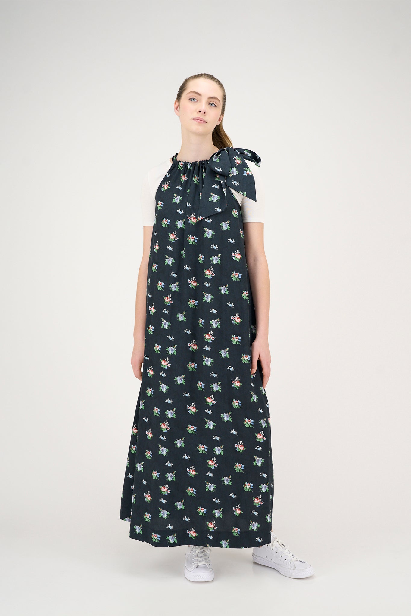 Elle Oh Elle Matilda Jumper Flowers on Black
