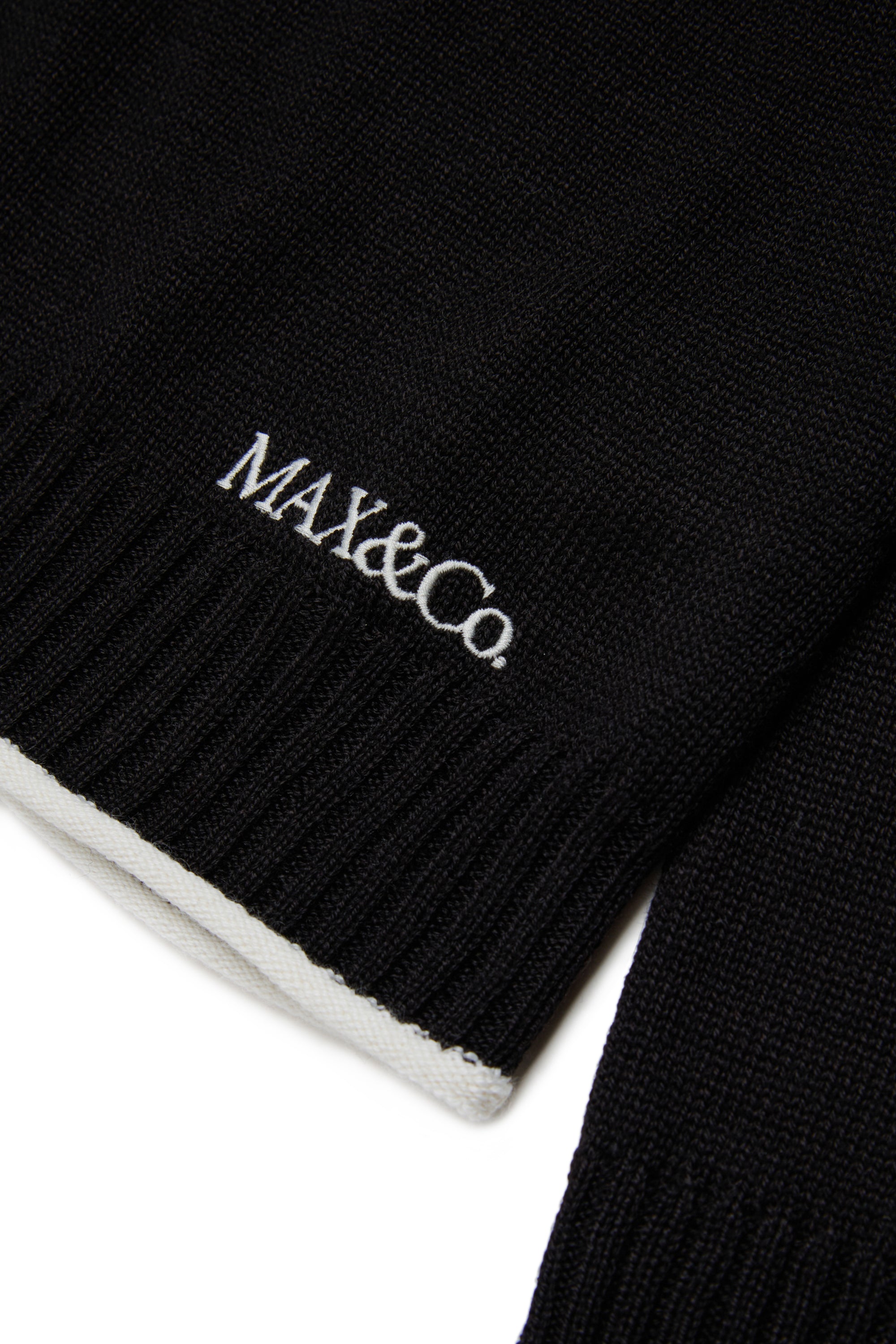 Max&Co. Black Ribbed Turtleneck