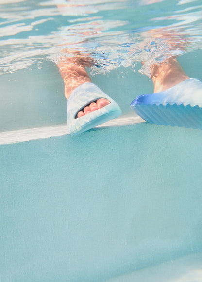 Molo Ocean Fade Slippers