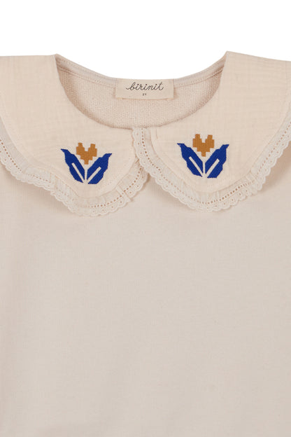 Birinit Embroidered Collar Sweatshirt