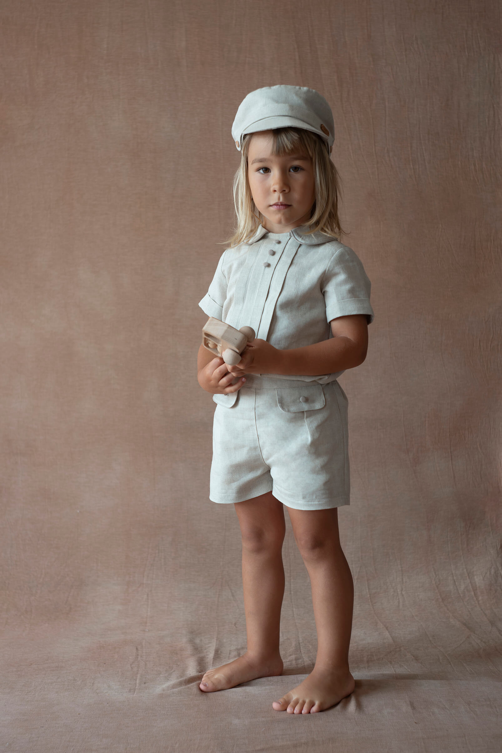 Popelin Sand Linen Shorts with Flaps
