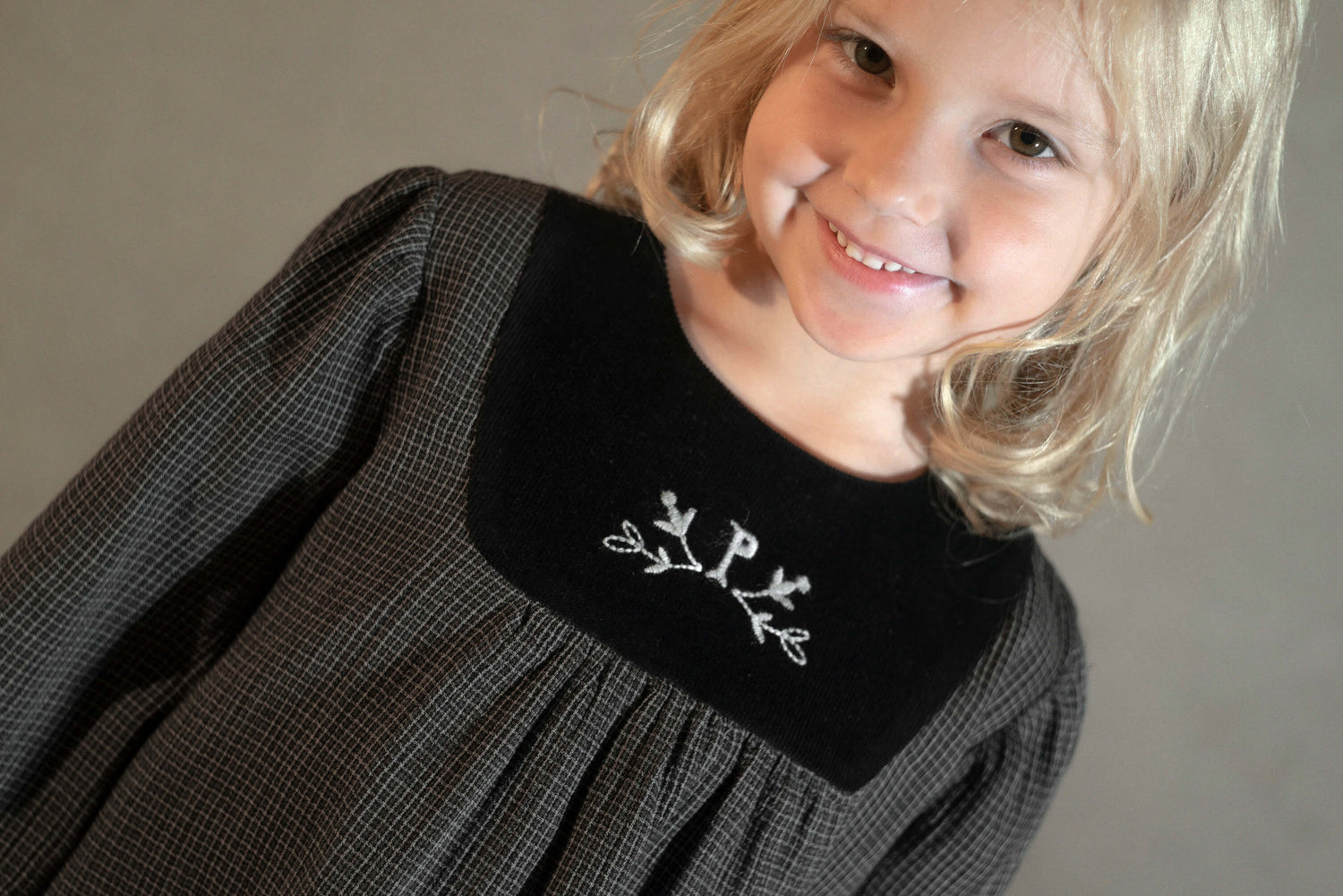 Popelin Girls Black Gingham Short Dress With Embroidered Yoke