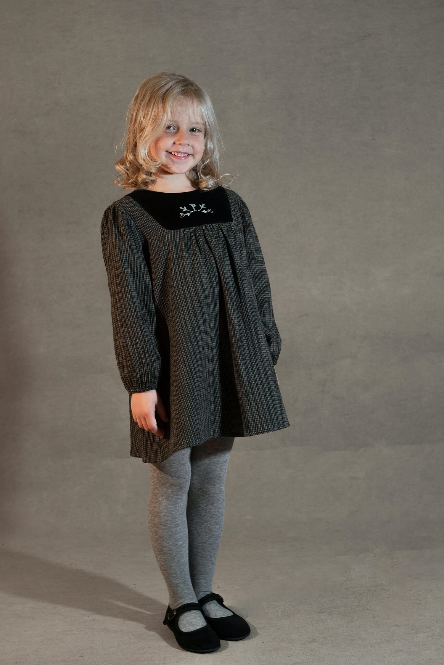 Popelin Girls Black Gingham Short Dress With Embroidered Yoke