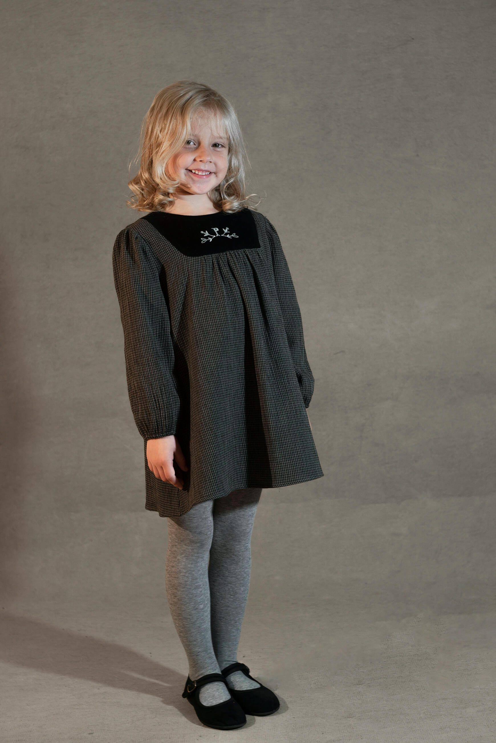 Popelin Girls Black Gingham Short Dress With Embroidered Yoke