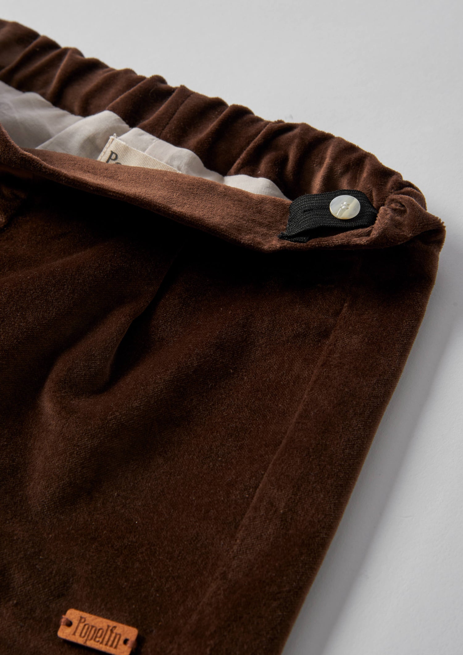 Popelin Brown Velvet Shorts With Darts