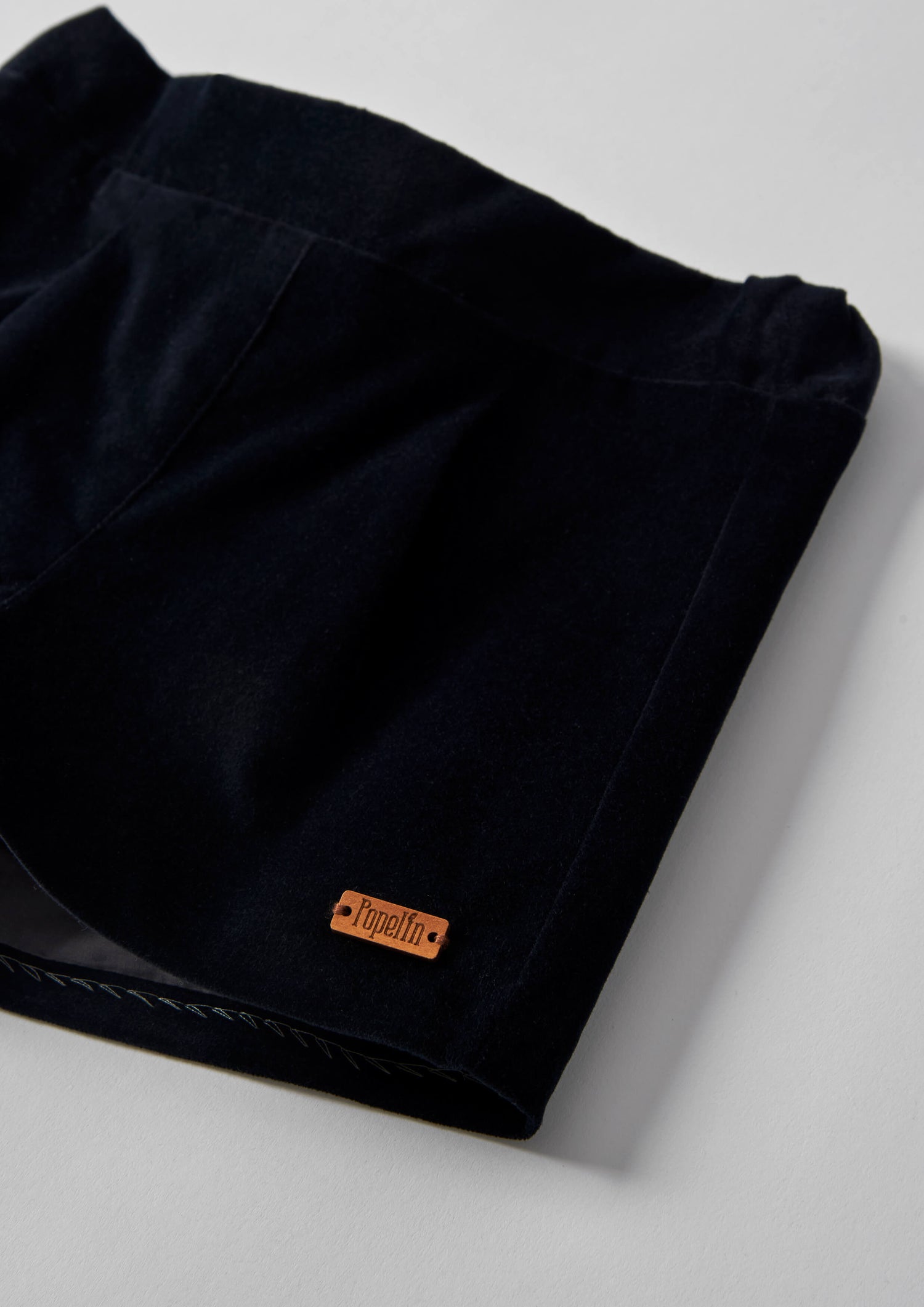 Popelin Black Velvet Shorts With Darts